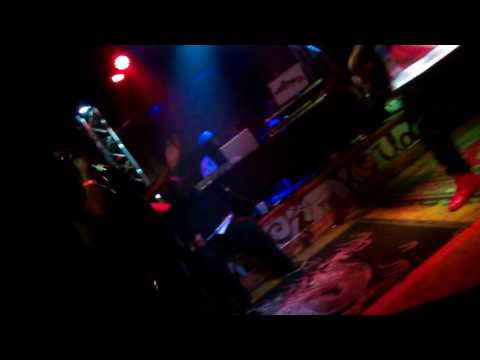 BGE/Young Blezt/Young Gunna Performing Everything on Halloween 2k16 @Club Warrior in Tallahassee, Fl