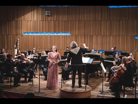 B. Martinů: Oboe Concerto - Štěpánka Andělová