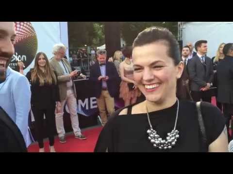 Interview mit Marta Jandová (und Václav Noid Bárta) auf dem Roten Teppich zum ESC 2015 in Wien