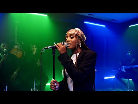 Elmah - New boy in town ( Live Performance) | Glitch Sessions