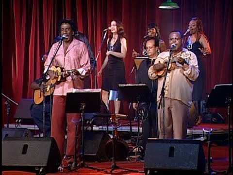 Pot-Pourri: Nova esperança / Fases do amor - Fundo de Quintal - Ao vivo convida