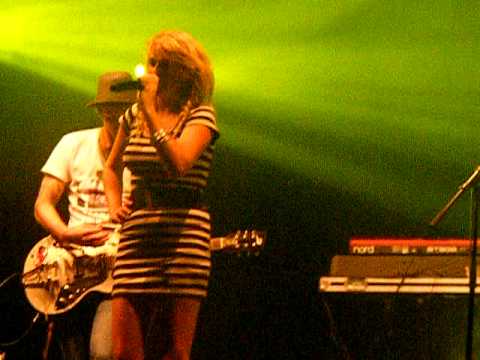 Miss Montreal - Hello "Martin Solveig Cover" (Live @ Betuws Spektakel 2011)