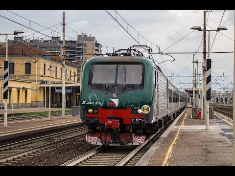 Treni a / Trains at / Züge in Milano Greco Pirelli
