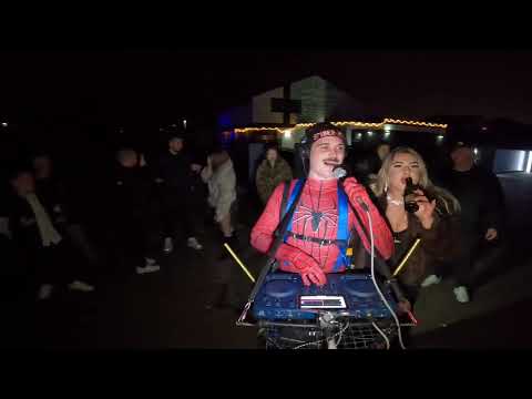 Dj SPIDER jako prezent na osiemnaste urodziny