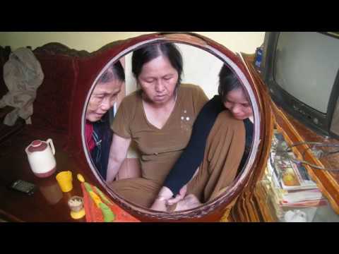 Thể hiện bởi Minh Thúy