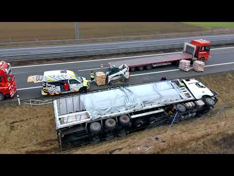 Dálnice D2 - vyproštění kamionu - VexAuto. Ostrý test dronu Potensic Atom 2.