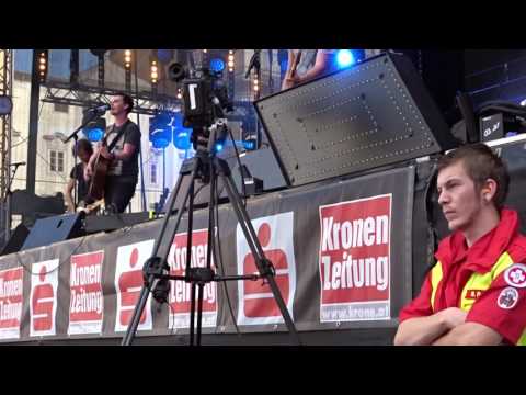 James Cottriall @ Kronefest Linz (20.08.2016) - Stupid