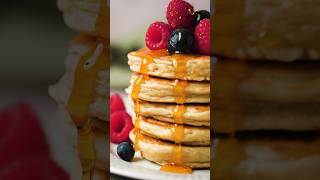 Making these FLUFFY American Pancakes at home #pancake #recipe #breakfast