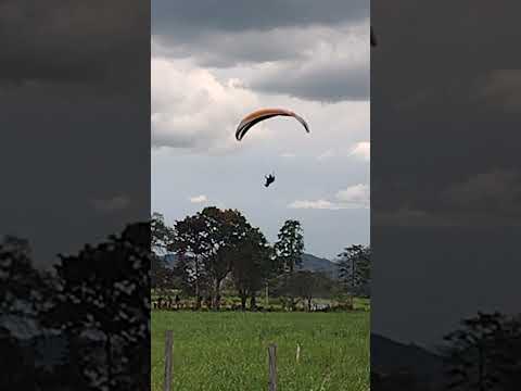 aterrizajes de parapentes en zarzal valle del cauca