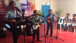 Twist and Shout (The Beatles) - Kids Cover