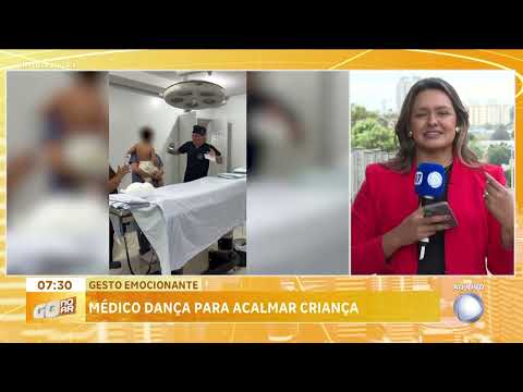 Médico dança para acalmar criança de 3 anos