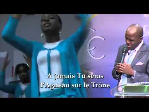 Jésus nous Te couronnons !!