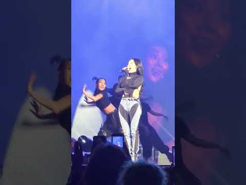 Hwa Sa (화사) - Mamamoo Medley (MIK Paris 18/2/23)