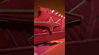 Download lagu P A T A K A. Unboxed on Popular Demand 🚨🚨 #comet #nevershyneversorry #sneakers mp3