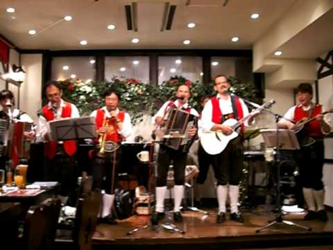 Edelweisskapelle  -  Großglocknerblick