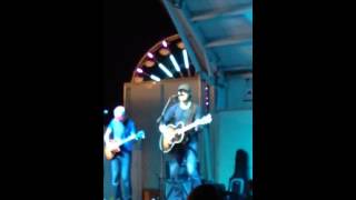 Friday Night - Eric Paslay