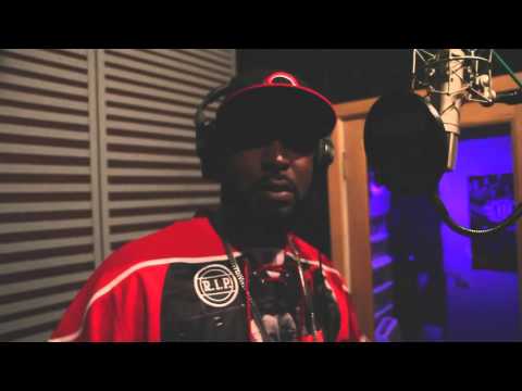 Young Buck & Trae Tha Truth - Ain't Gone Fool Me (Studio Session)