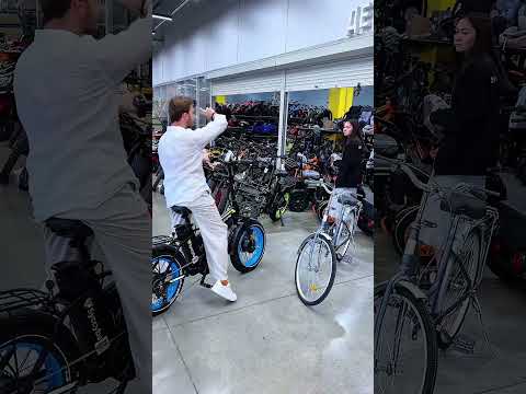 The smartest way to change your bike #shortvideo