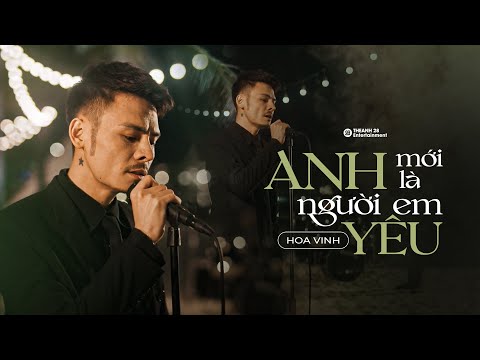 Thể hiện bởi Hoa Vinh