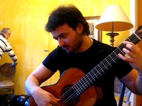 Antonio Mascolo trying a Fleta