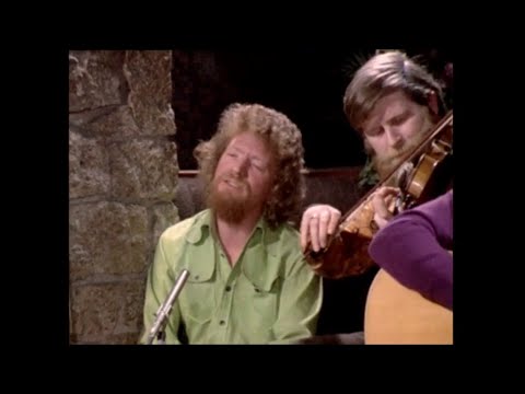 Scorn Not His Simplicity - Luke Kelly, 1974