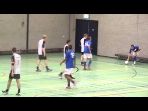 Olympic 4 - Overasseltse Boys 1 (11-10-2013)