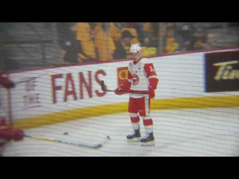 Mac Hollowell of the SSM Greyhounds warm-ups (Game 4 of the OHL finals)