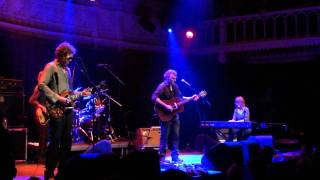 miss williams guitar jayhawks paradiso 2011