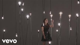 Musik-Video-Miniaturansicht zu Leave a Light On Songtext von Eliane