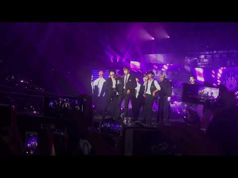 180907 Wanna One 켜줘 Light Hallyupopfest 2018 Singapore