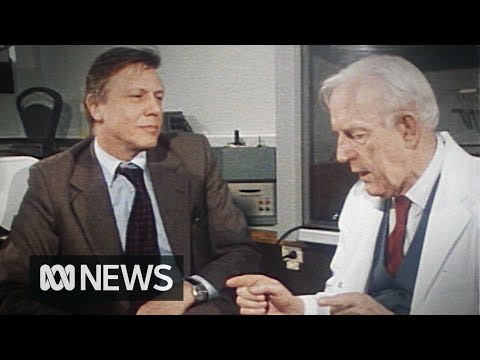 David Attenborough and Harvey Carey debate evolution and creationism (1980) | RetroFocus