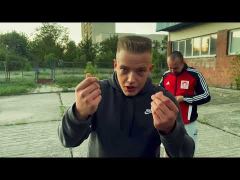 GRUB7 x MŁODY JACA - NA KLATKACH CHŁOPAKI [Teledysk]