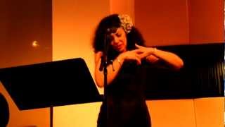 i get a kick out of you - Trio Abelhas