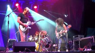 Adrian Belew trio  e