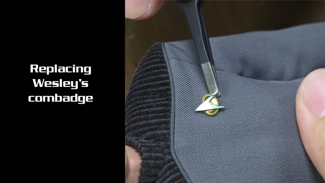 Replace the EXO-6 Wesley Crusher 1/6 figure com badge