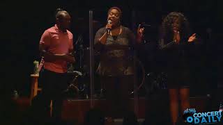 Shanice performs &quot;I Love Your Smile&quot; live with fans at Bethesda Blues &amp; Jazz Club