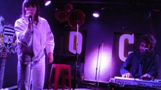Aldous Harding - &quot;Single Pigeon&quot; @ DC9, Washington D.C. Live HQ (Paul McCartney cover)