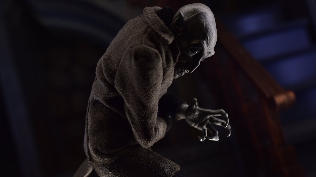 Mezco Toyz One:12 Collective Nosferatu (1922) B&W ver.