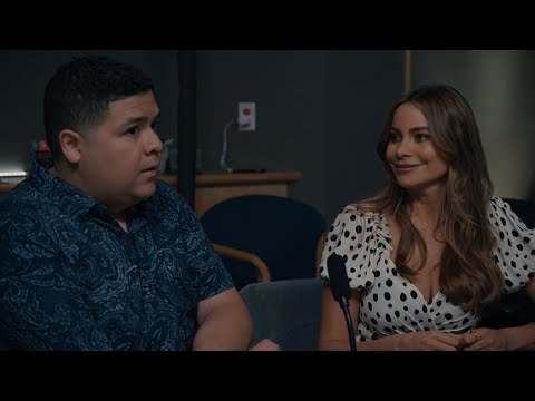 Gloria Helps Manny Try To Win Back Sherry - Modern Family