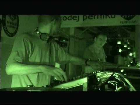 Deckmonsters aka Christian Fischer & DJ Murphy Live @Summer of Love 2005 Part 01
