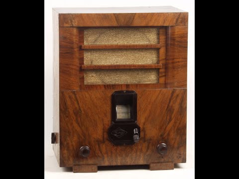 Historic Tube Radio Eumig 553  from 1933 with Shadow Meter