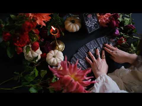 The Maiden Botanical Oracle Deck by Leila + Olive