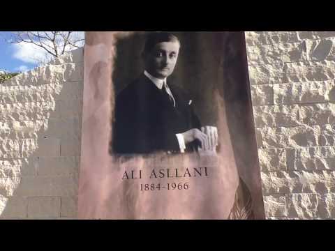 Ali Asllani, kthehet në vendlindje/ Busti i shkrimtarit vendoset në Vajzë të Vlorës