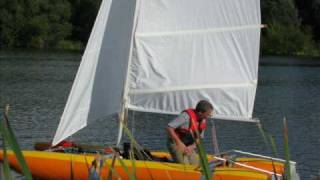 preview picture of video 'Feldkamp Katamaran K 100 S (Schlauchboot Katamaran)'
