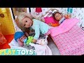 Baby Dolls Family Morning Routine in Dollhouse! Play Toys