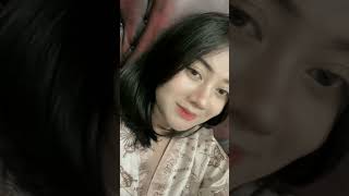 Download lagu Gadis cantik terpesona live bigo halu mp3