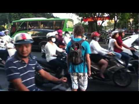 How to cross a street in Ho Chi Minh City (Saigon), Vietnam