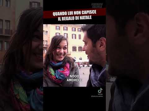 Quando lui non capisce il regalo 😂🎅🏾🎁👶🏼 #natale #regalo #comico