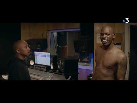 Jean-Pascal Zadi, réalisateur de Tout simplement noir : "je suis un p... de Normand !"