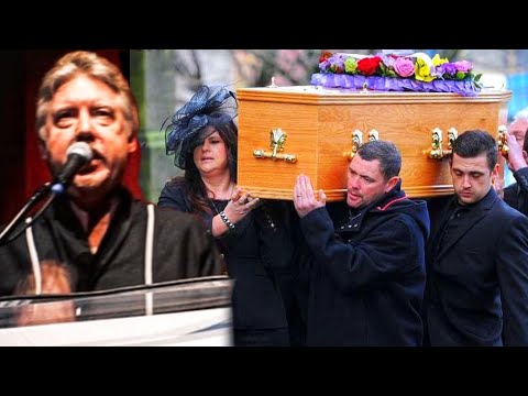 Thumbnail for Mike Cross ‘Sponge Guitarist’ Last Video Before Death | Try Not To Cry 😭😭 by Deep Purple, The Sound, R.E.M., Vinni, Vinnie, The Band, Nirvana